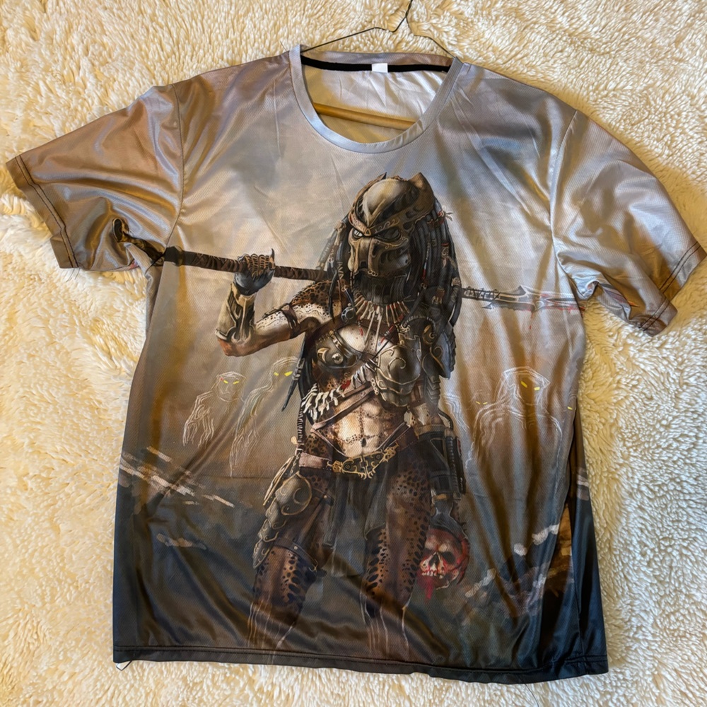 Predator Huntress all-over graphic tee
